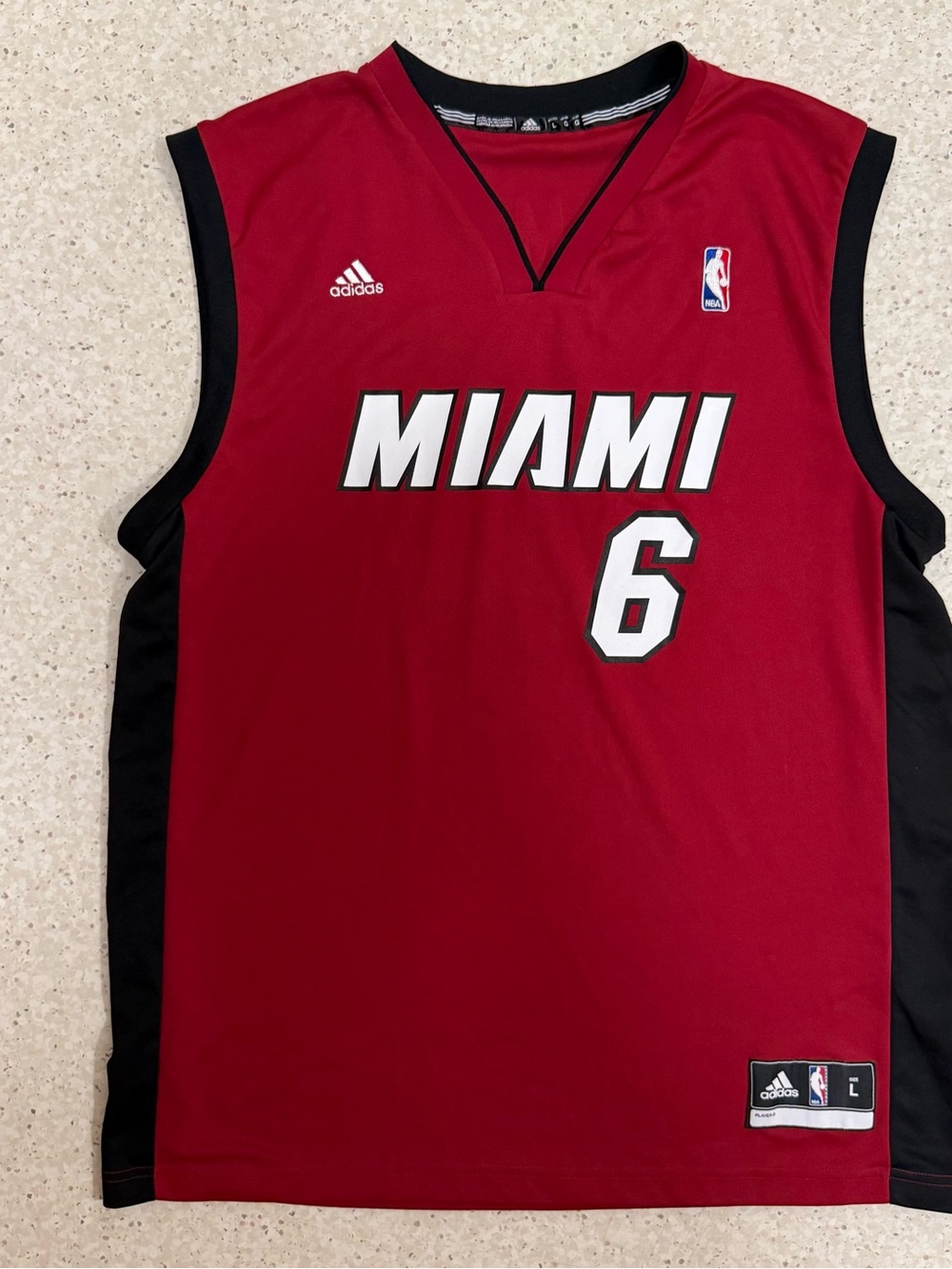 Adidas Miami Heat LeBron James #6 NBA Basketball Jersey Red Size L